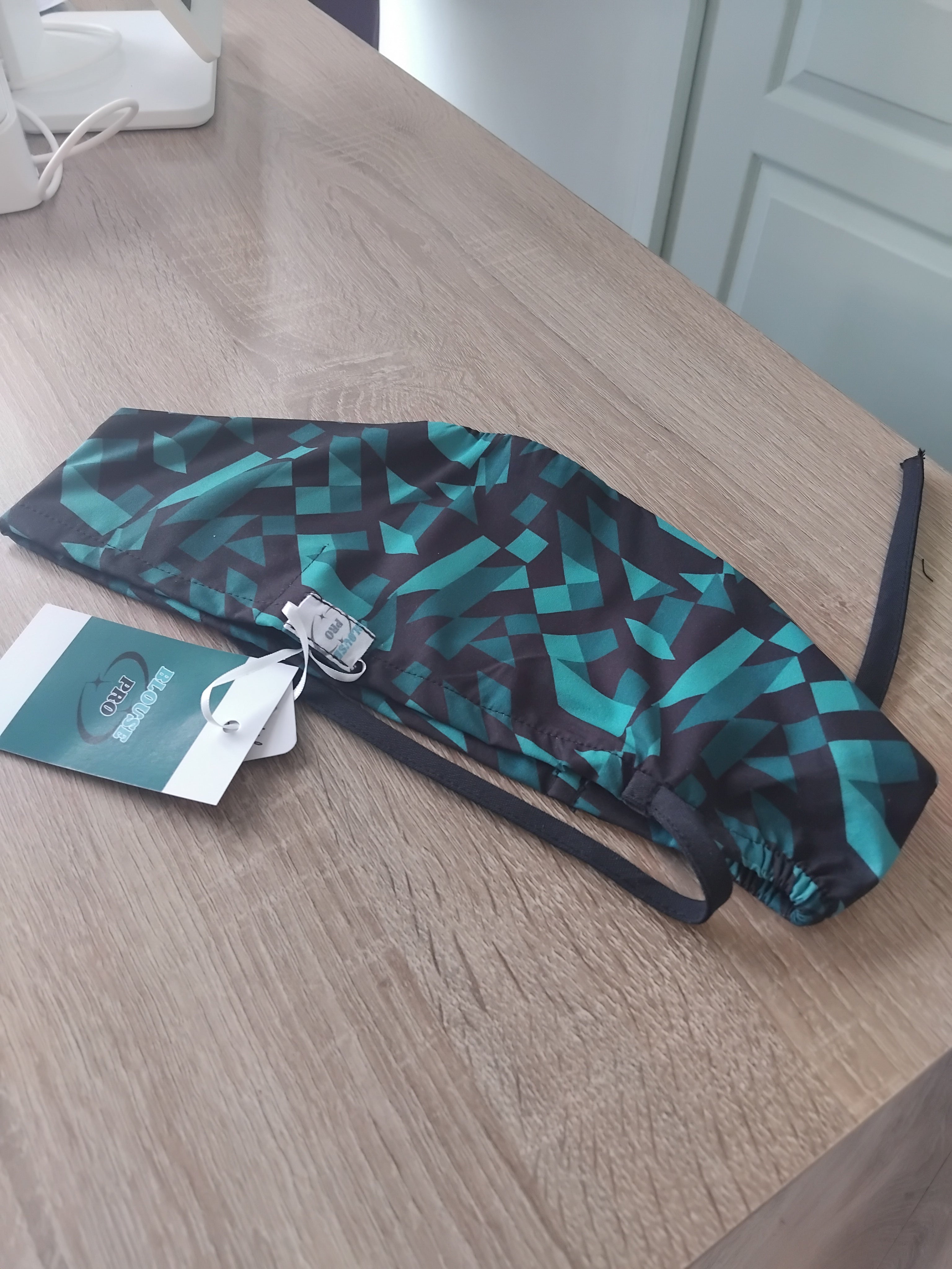 Patterned and coloured unisex surgical cap – standard size
