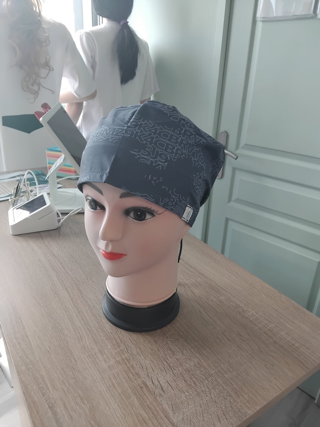 Patterned and coloured unisex surgical cap – standard size