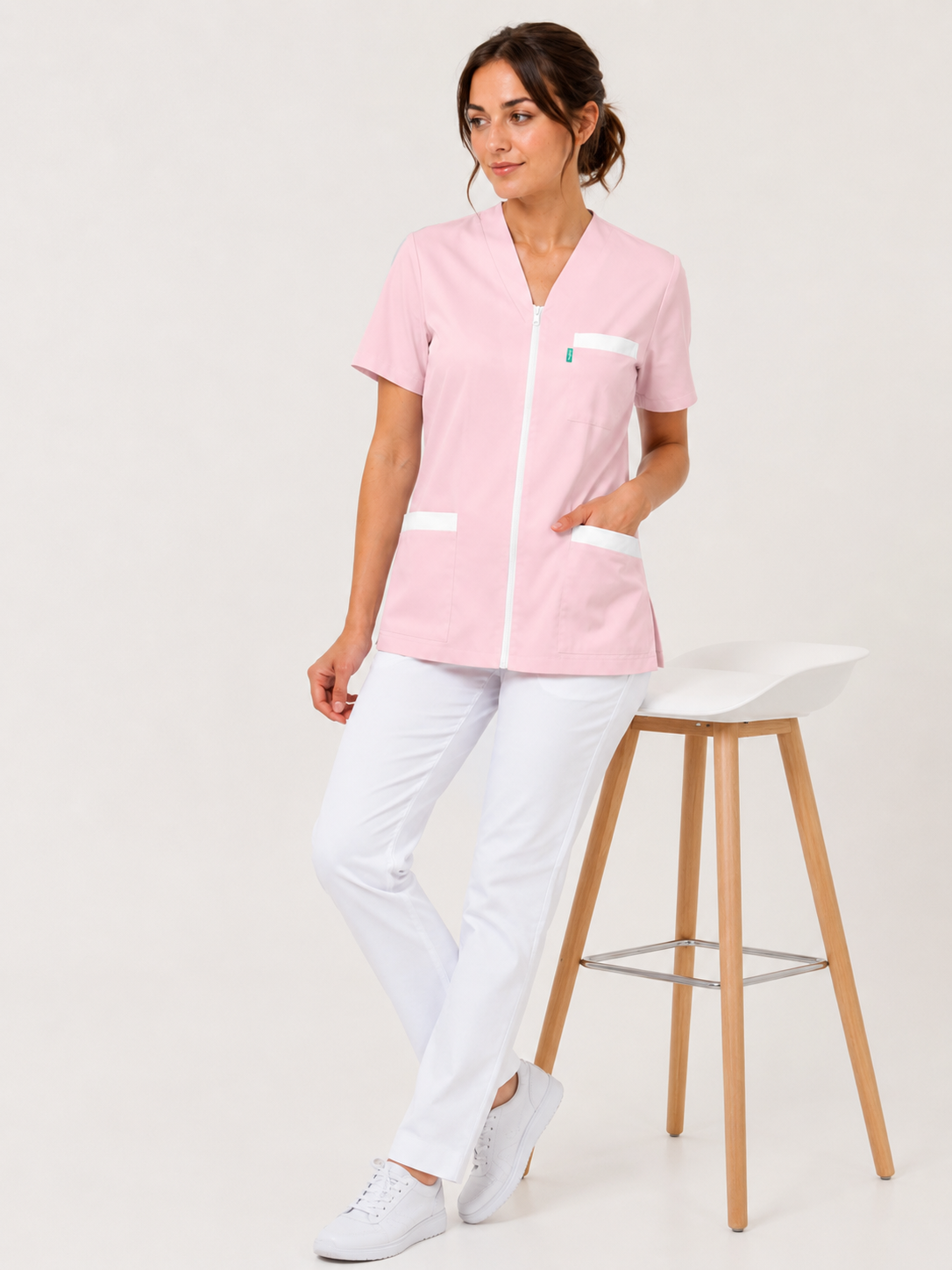 Blouse Médicale Femme en Couleurs à Fermeture Zippée – 100% Coton – Coupe Ajustée – Longueur 70-73 cm