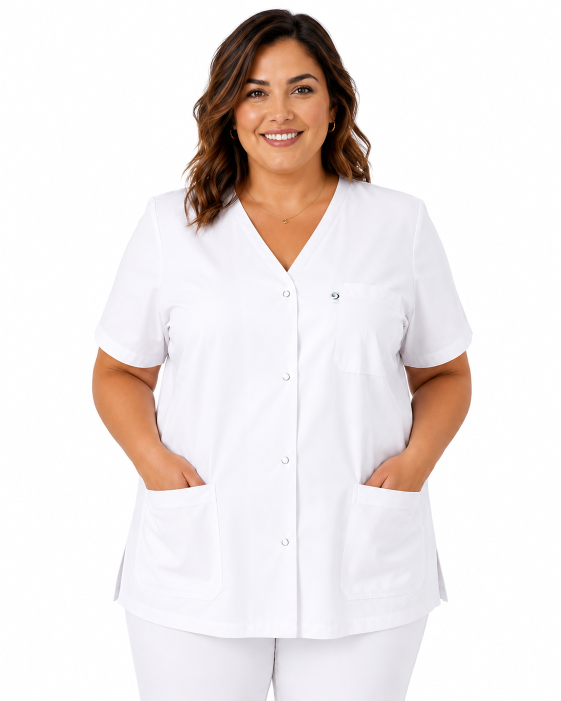 Blouse médicale femme blanche 100% coton – Col V, veste ou officier – Boutons-pression – Infirmière & aide-soignante