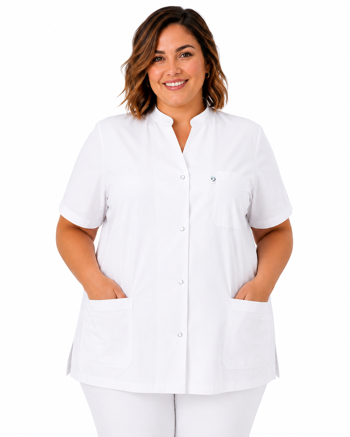 Blouse médicale femme blanche 100% coton – Col V, veste ou officier – Boutons-pression – Infirmière & aide-soignante